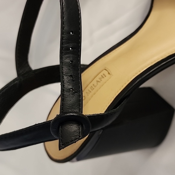 Antonio Melani 6 1/2M Open Toe Hills - Picture 8 of 8